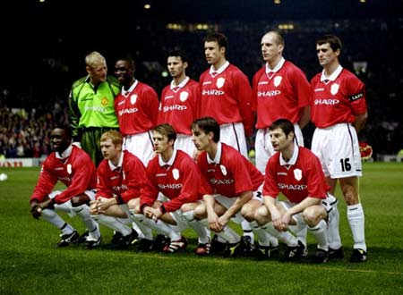 足球市场中 足球市场中